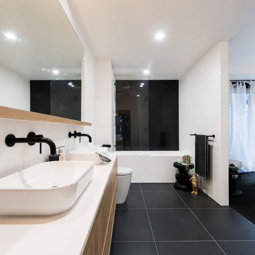 Embracing-Space-Bathroom-Interiors-South-Yarra